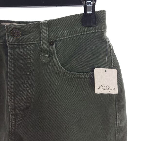 We The Free Size 24S Army Green Button Fly Makai Cut off Raw Hem Short OB1072555 - Picture 2 of 9